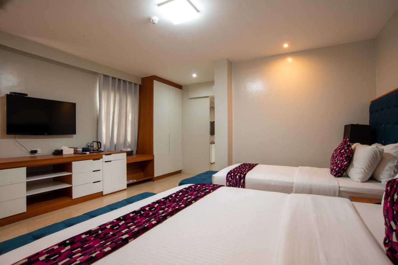 Davao City The Madeline Boutique Hotel & Suites מראה חיצוני תמונה