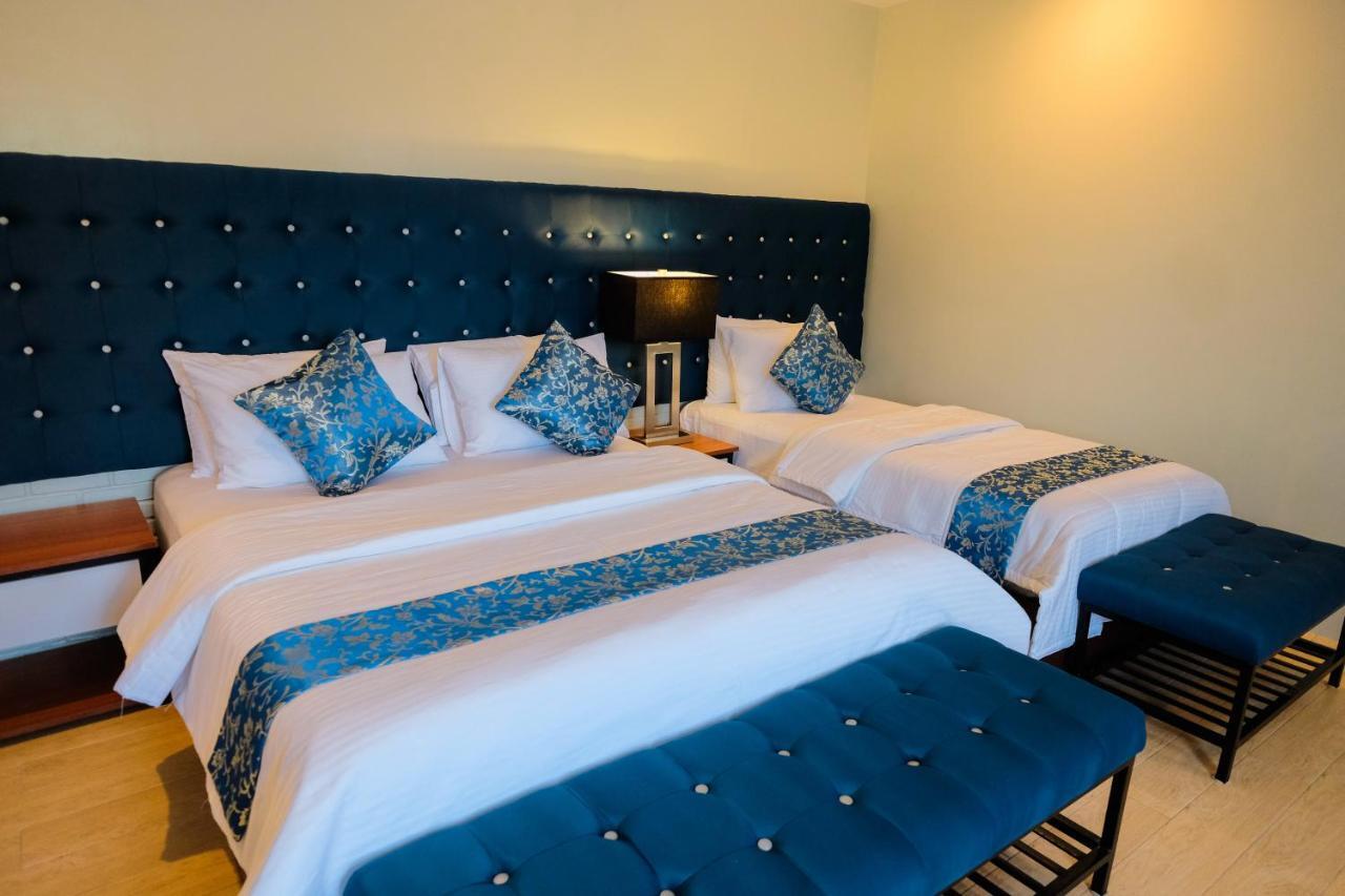 Davao City The Madeline Boutique Hotel & Suites מראה חיצוני תמונה